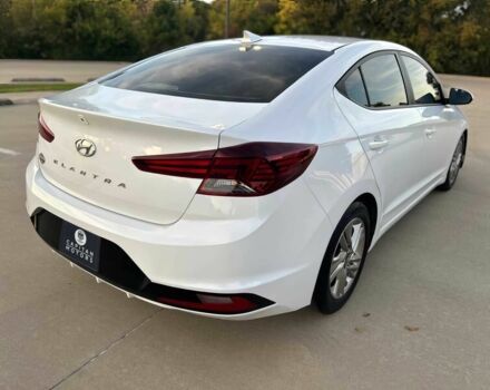 Белый Хендай Элантра, объемом двигателя 2 л и пробегом 38 тыс. км за 1700 $, фото 5 на Automoto.ua
