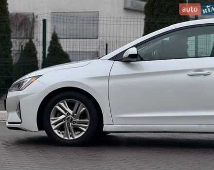 Білий Хендай Елантра, об'ємом двигуна 2 л та пробігом 84 тис. км за 13600 $, фото 8 на Automoto.ua