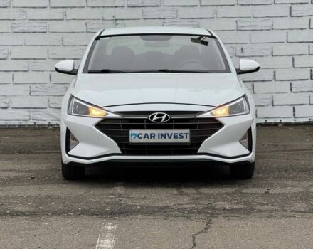 Белый Хендай Элантра, объемом двигателя 1.6 л и пробегом 247 тыс. км за 12500 $, фото 1 на Automoto.ua