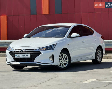 Білий Хендай Елантра, об'ємом двигуна 1.59 л та пробігом 270 тис. км за 12500 $, фото 3 на Automoto.ua