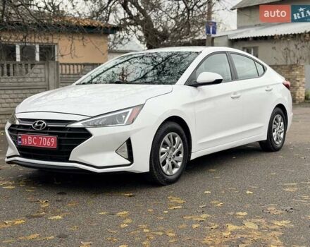 Белый Хендай Элантра, объемом двигателя 2 л и пробегом 96 тыс. км за 13800 $, фото 2 на Automoto.ua