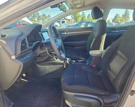 Белый Хендай Элантра, объемом двигателя 2 л и пробегом 70 тыс. км за 1500 $, фото 6 на Automoto.ua