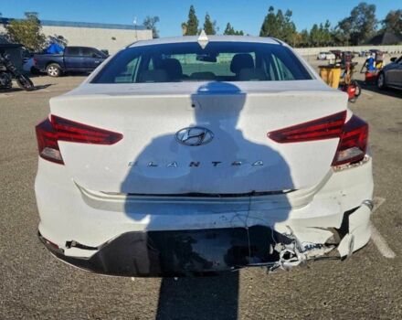 Белый Хендай Элантра, объемом двигателя 2 л и пробегом 70 тыс. км за 1500 $, фото 5 на Automoto.ua