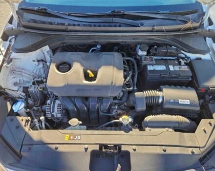 Белый Хендай Элантра, объемом двигателя 2 л и пробегом 70 тыс. км за 1500 $, фото 10 на Automoto.ua