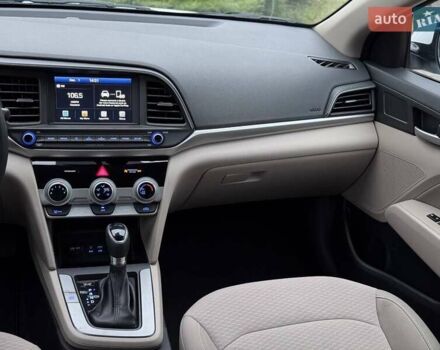 Білий Хендай Елантра, об'ємом двигуна 2 л та пробігом 84 тис. км за 13600 $, фото 19 на Automoto.ua