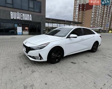 Білий Хендай Елантра, об'ємом двигуна 2 л та пробігом 56 тис. км за 16800 $, фото 7 на Automoto.ua