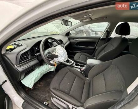 Білий Хендай Елантра, об'ємом двигуна 2 л та пробігом 96 тис. км за 9200 $, фото 23 на Automoto.ua