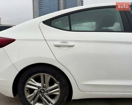 Білий Хендай Елантра, об'ємом двигуна 2 л та пробігом 96 тис. км за 9200 $, фото 13 на Automoto.ua