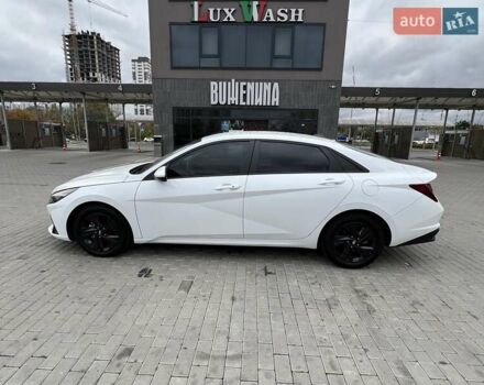 Білий Хендай Елантра, об'ємом двигуна 2 л та пробігом 56 тис. км за 16800 $, фото 6 на Automoto.ua