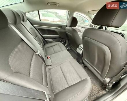 Білий Хендай Елантра, об'ємом двигуна 2 л та пробігом 96 тис. км за 9200 $, фото 21 на Automoto.ua