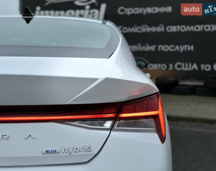 Білий Хендай Елантра, об'ємом двигуна 1.6 л та пробігом 63 тис. км за 18700 $, фото 6 на Automoto.ua