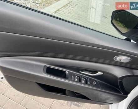 Білий Хендай Елантра, об'ємом двигуна 2 л та пробігом 56 тис. км за 16800 $, фото 8 на Automoto.ua