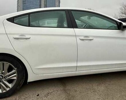 Білий Хендай Елантра, об'ємом двигуна 2 л та пробігом 96 тис. км за 9200 $, фото 12 на Automoto.ua