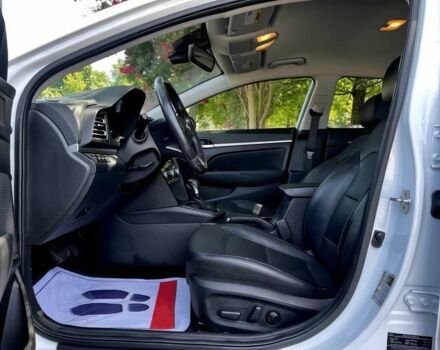 Хендай Элантра 2020 в Львове на Automoto.ua Белый Хендай Элантра, объемом двигателя 2 л и пробегом 41 тыс. км за 6500 $, фото 12 на Automoto.ua
