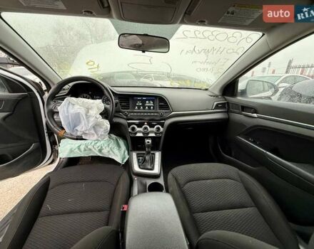 Білий Хендай Елантра, об'ємом двигуна 2 л та пробігом 96 тис. км за 9200 $, фото 26 на Automoto.ua