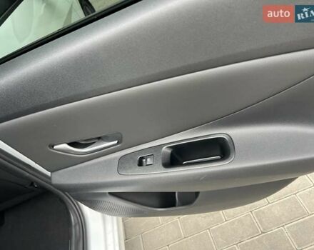 Білий Хендай Елантра, об'ємом двигуна 2 л та пробігом 56 тис. км за 16800 $, фото 20 на Automoto.ua