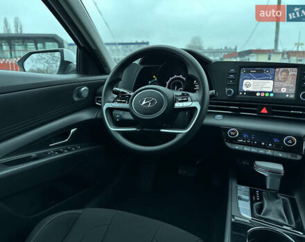 Білий Хендай Елантра, об'ємом двигуна 1.6 л та пробігом 63 тис. км за 18700 $, фото 14 на Automoto.ua