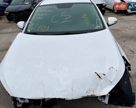 Білий Хендай Елантра, об'ємом двигуна 2 л та пробігом 96 тис. км за 9200 $, фото 3 на Automoto.ua