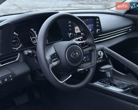 Білий Хендай Елантра, об'ємом двигуна 1.6 л та пробігом 63 тис. км за 18700 $, фото 11 на Automoto.ua