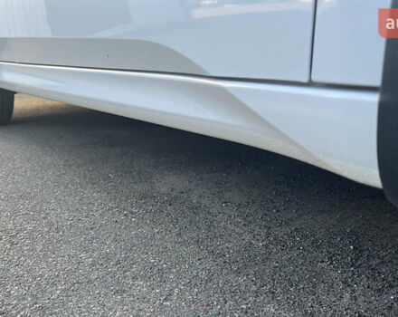 Белый Хендай Элантра, объемом двигателя 2 л и пробегом 101 тыс. км за 20000 $, фото 21 на Automoto.ua