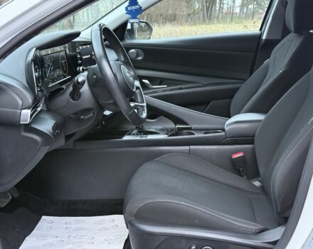 Белый Хендай Элантра, объемом двигателя 2 л и пробегом 55 тыс. км за 18600 $, фото 17 на Automoto.ua