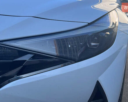 Белый Хендай Элантра, объемом двигателя 2 л и пробегом 101 тыс. км за 20000 $, фото 27 на Automoto.ua