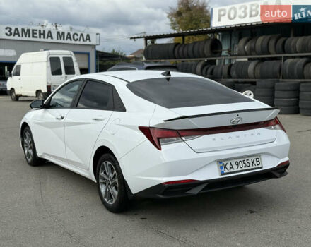 Белый Хендай Элантра, объемом двигателя 1.59 л и пробегом 33 тыс. км за 18000 $, фото 2 на Automoto.ua