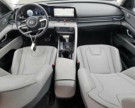 Хендай Элантра 2023 в Киеве на Automoto.ua Белый Хендай Элантра, объемом двигателя 0 л и пробегом 25 тыс. км за 4900 $, фото 7 на Automoto.ua