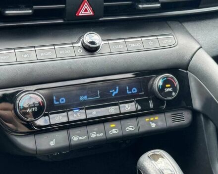 Белый Хендай Элантра, объемом двигателя 1.6 л и пробегом 21 тыс. км за 10800 $, фото 10 на Automoto.ua