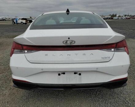 Хендай Элантра 2023 в Киеве на Automoto.ua Белый Хендай Элантра, объемом двигателя 0 л и пробегом 25 тыс. км за 4900 $, фото 5 на Automoto.ua