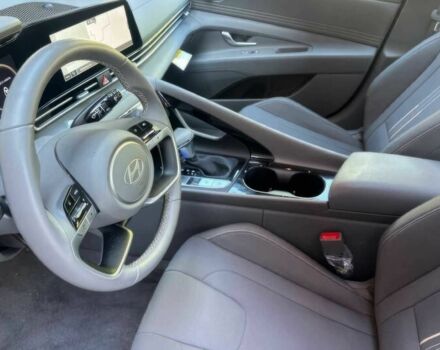 Хендай Элантра 2024 в Виннице на Automoto.ua Белый Хендай Элантра, объемом двигателя 2 л и пробегом 27 тыс. км за 11600 $, фото 8 на Automoto.ua