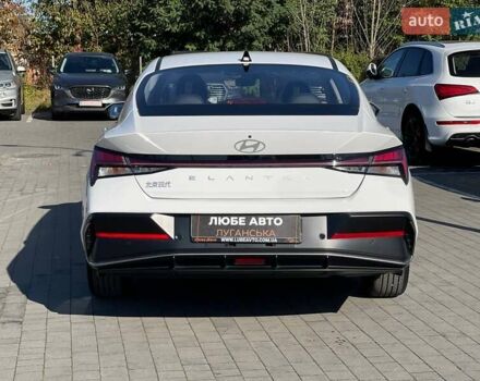 Белый Хендай Элантра, объемом двигателя 1.5 л и пробегом 1 тыс. км за 23900 $, фото 4 на Automoto.ua