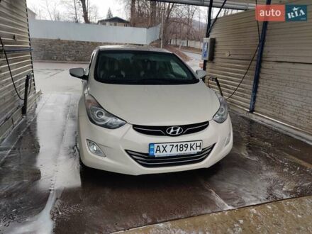 Хендай Элантра 2011 в Бориславе на Automoto.ua Белый Хендай Элантра, объемом двигателя 1.8 л и пробегом 228 тыс. км за 8300 $, фото 1 на Automoto.ua