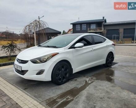 Белый Хендай Элантра, объемом двигателя 1.8 л и пробегом 178 тыс. км за 8350 $, фото 1 на Automoto.ua