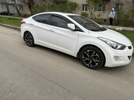 Хендай Елантра 2012 у Полтаві на Automoto.ua Білий Хендай Елантра, об'ємом двигуна 1.6 л та пробігом 130 тис. км за 11200 $, фото 1 на Automoto.ua