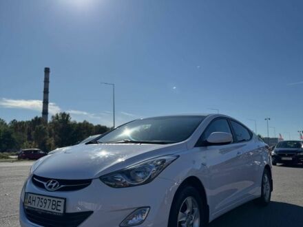 Білий Хендай Елантра, об'ємом двигуна 1.8 л та пробігом 90 тис. км за 9000 $, фото 1 на Automoto.ua