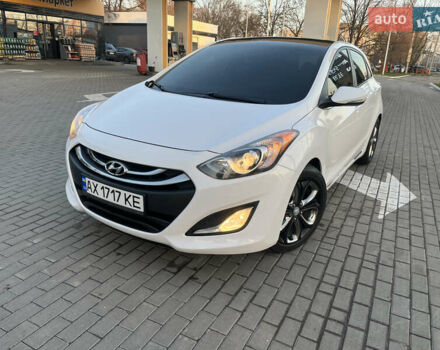Белый Хендай Элантра, объемом двигателя 1.8 л и пробегом 109 тыс. км за 8250 $, фото 1 на Automoto.ua