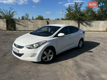 Хендай Елантра 2012 у Дніпро (Дніпропетровську) на Automoto.ua Білий Хендай Елантра, об'ємом двигуна 1.59 л та пробігом 140 тис. км за 9500 $, фото 1 на Automoto.ua