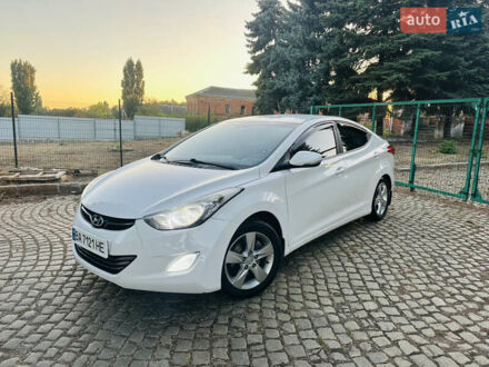 Хендай Элантра 2012 в Кропивницком (Кировограде) на Automoto.ua Белый Хендай Элантра, объемом двигателя 1.8 л и пробегом 128 тыс. км за 9800 $, фото 1 на Automoto.ua