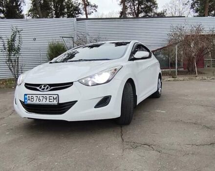 Білий Хендай Елантра, об'ємом двигуна 1.59 л та пробігом 113 тис. км за 10300 $, фото 1 на Automoto.ua