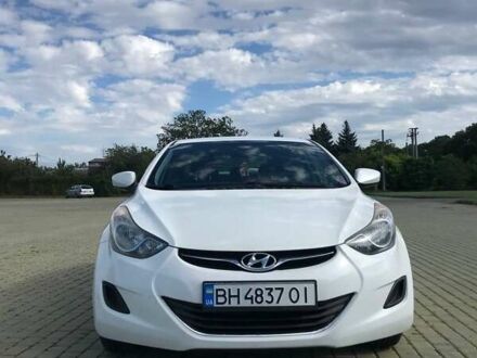 Хендай Элантра 2013 в Одессе на Automoto.ua Белый Хендай Элантра, объемом двигателя 1.8 л и пробегом 290 тыс. км за 9000 $, фото 1 на Automoto.ua