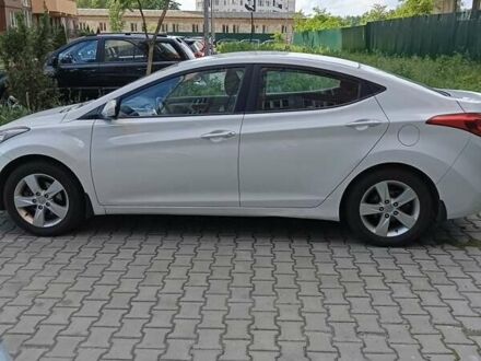 Белый Хендай Элантра, объемом двигателя 1.8 л и пробегом 72 тыс. км за 11000 $, фото 1 на Automoto.ua