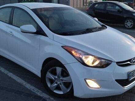 Белый Хендай Элантра, объемом двигателя 1.8 л и пробегом 152 тыс. км за 11000 $, фото 1 на Automoto.ua