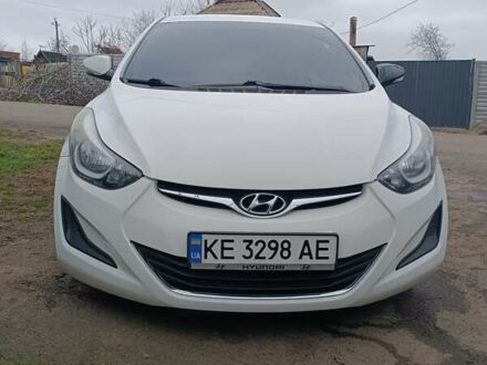 Білий Хендай Елантра, об'ємом двигуна 1.59 л та пробігом 240 тис. км за 9500 $, фото 1 на Automoto.ua