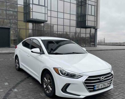 Белый Хендай Элантра, объемом двигателя 2 л и пробегом 112 тыс. км за 11800 $, фото 1 на Automoto.ua