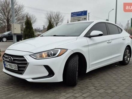 Белый Хендай Элантра, объемом двигателя 2 л и пробегом 140 тыс. км за 11500 $, фото 1 на Automoto.ua