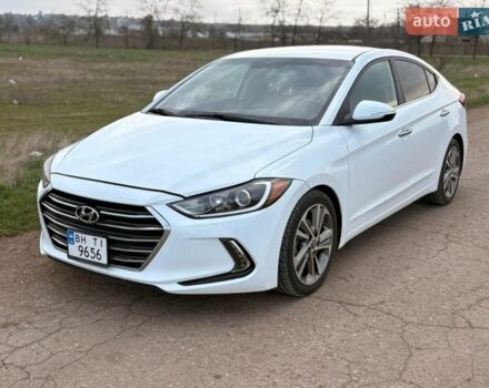 Белый Хендай Элантра, объемом двигателя 2 л и пробегом 140 тыс. км за 11700 $, фото 1 на Automoto.ua