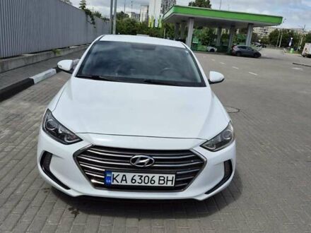 Білий Хендай Елантра, об'ємом двигуна 2 л та пробігом 80 тис. км за 12800 $, фото 1 на Automoto.ua