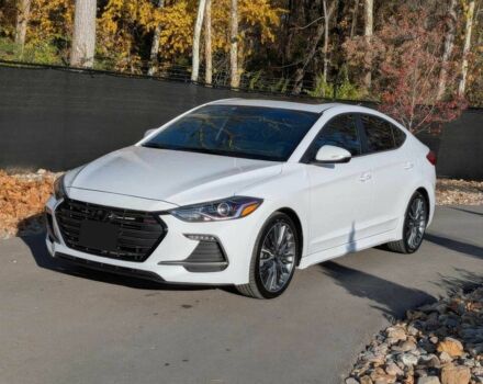 Белый Хендай Элантра, объемом двигателя 1.6 л и пробегом 65 тыс. км за 6100 $, фото 1 на Automoto.ua