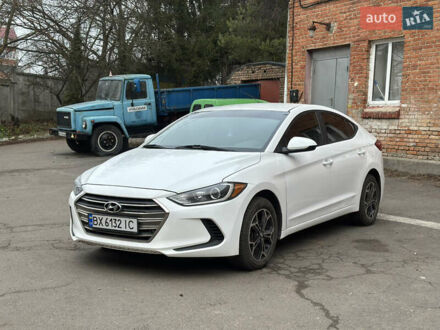 Білий Хендай Елантра, об'ємом двигуна 2 л та пробігом 180 тис. км за 10800 $, фото 1 на Automoto.ua